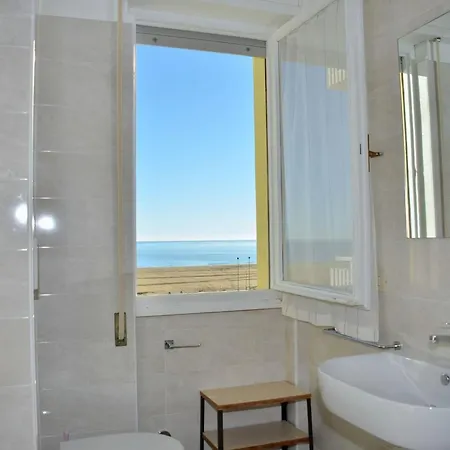 アパート Lovely Seaview Flat - Beahost ビビオーネ
