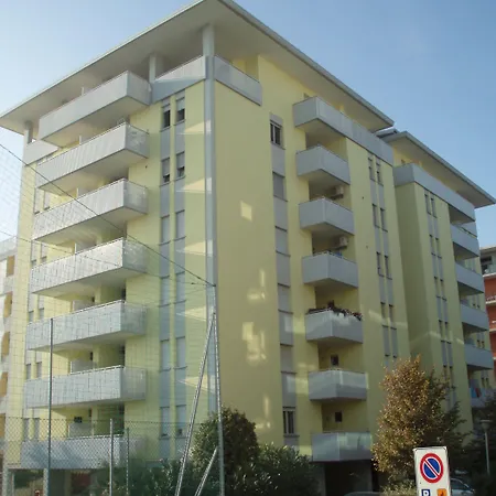 Lovely Seaview Flat - Beahost Appartamento Bibione